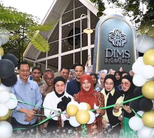Resmikan Dims Signature Cafe & Resto, Bupati Apresiasi Sektor Jasa Boga Dongkrak PAD Daerah