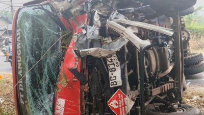 Tiga Orang Meninggal Dunia Akibat Tabrakan Maut Truk Fuso dan Minibus di Prabumulih