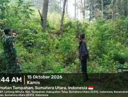 Babinsa Bersama Warga Patroli Cegah Karhutla di Desa Lintong Nihuta 